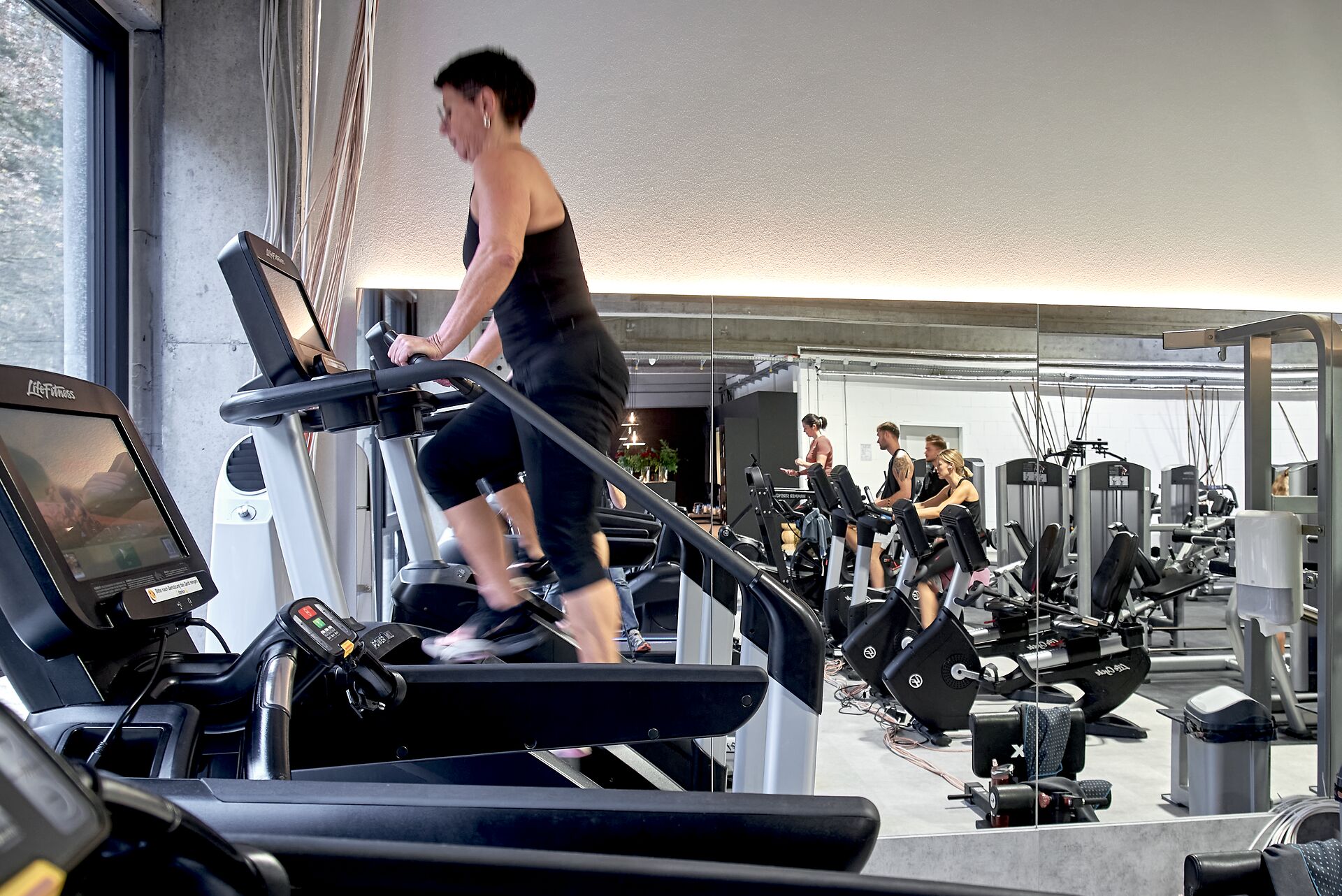 Das Leben besteht in der Bewegung <span style=color: #ffd95e>Rehasport</span>